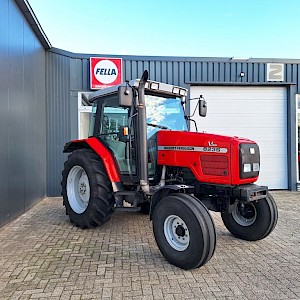 Massey Ferguson 6235 SPEEDSHIFT