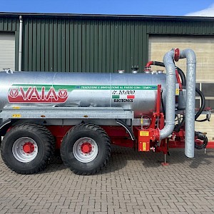 Vaia MB100 liquid manure spreader