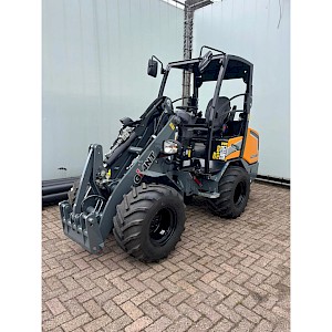 Giant G2700 HD+