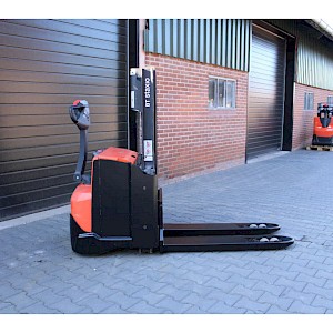 Toyota SWE200d stapelaar elektrische met pompwagen functie