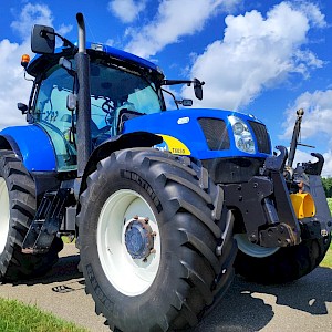 New Holland T 6030 Range Command