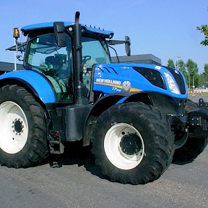 New Holland T7.245