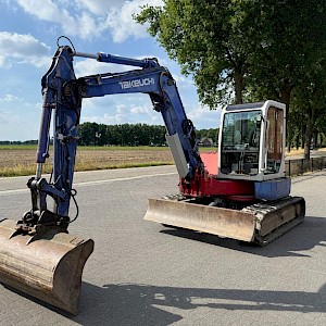 Takeuchi TB80FR