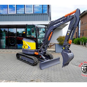 Eurotrac HE36SR