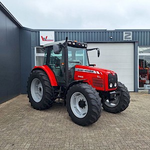Massey Ferguson 5455 DYNA-4
