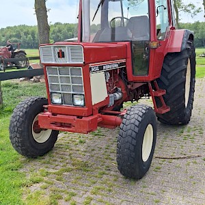 International 845xl