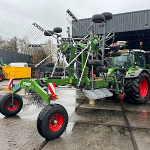Fendt Former 880