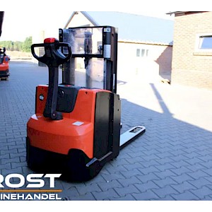 Toyota SWE200d stapelaar elektrische met pompwagen functie