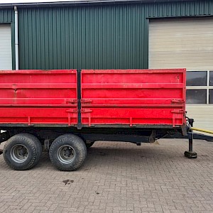 Junkkari tractor trailer