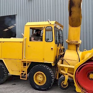 Rolba R-1000 Snow Blower, 1983, 460 hours