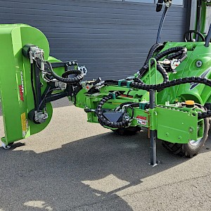 Avant S30 Roterende heggensnoeier met hydraulische arm