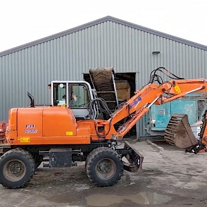 Fiat hitachi FH120W, bj 2001, 9 710 uur 1