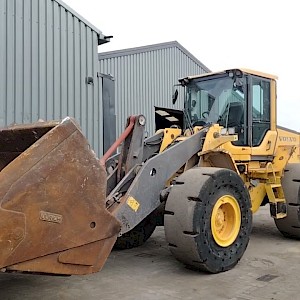 Volvo L120F, 2008, 37800 hours