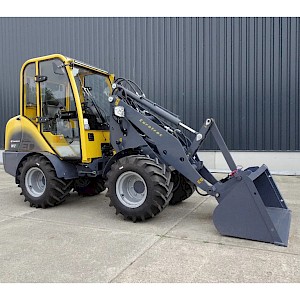Eurotrac W12CS met cabine DEMO weinig uren!