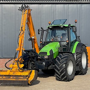 Deutz-Fahr Agrotron 120 MK3 met Herder Grenadier MBK 512 S