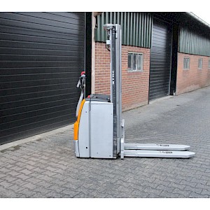 Still exv16 stapelaar accubj 2025 elektrische triplex freelift