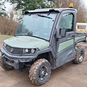 John Deere XUV 865M