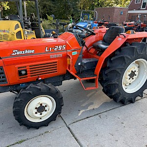 Kubota L1-295