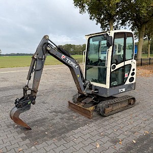 Terex TC16 minigraver