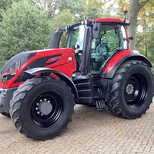 Valtra T 214 active