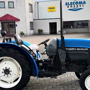 New Holland TN65V Smalspoortrekker