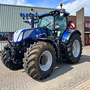 New Holland T7.300 AC New Gen Blue Power DEMO