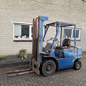 MITSUBISHI FD25 Diesel Heftruck FREELIFT