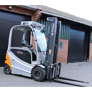 Still RX60 30 heftruck elektrische triplex lepelverstelling sideshift