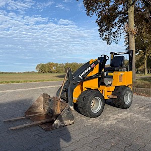 SHERPA SH150 mini loader