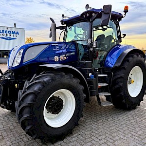 New Holland T7.270 AC 10 Years Blue Power Edition