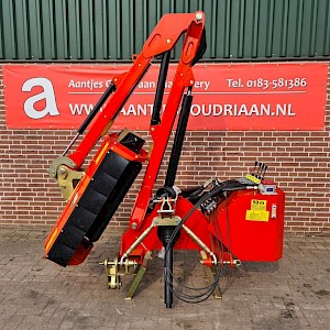 Boxer AM110-42 roadside mower