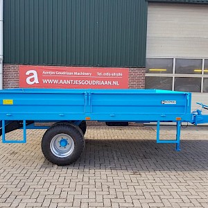flatbed trailer