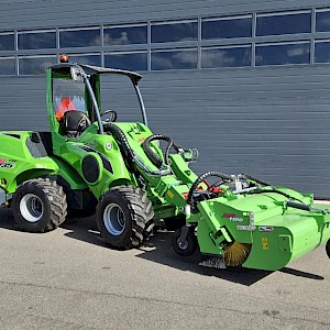 Avant 735i Rental mini-shovel