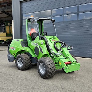 Avant 755i Rental mini-shovel