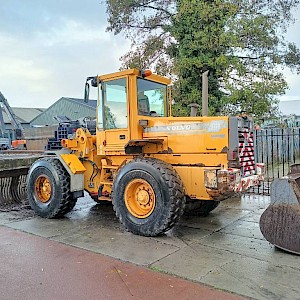 Volvo L 70 C shovel wiellader loader shovel + 3 bakken