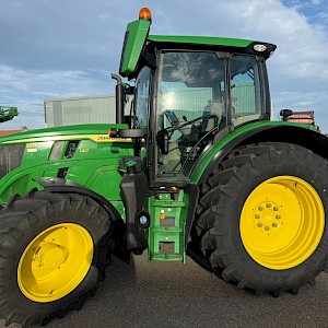 John Deere 6R130 AP
