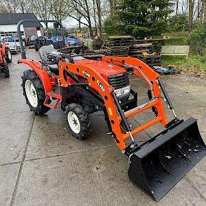 Kubota KL23 met voorlader