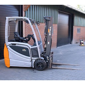 Still RX20 16 heftruck elektrische triplex lepelverstelling sideshift