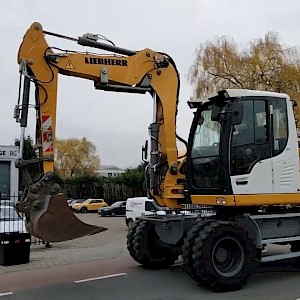 Liebherr A910, bj 2018, 4 770 uur