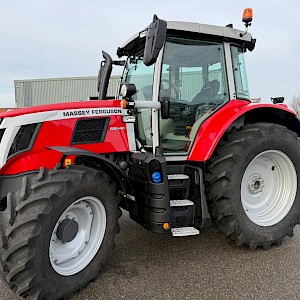 Massey Ferguson 6S145 NIEUW!!!! Overjarig