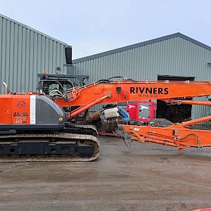 Hitachi ZX 225 USR-3 16 m demolition excavator bagger CE