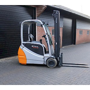 Still RX20 20 heftruck elektrische triplex sideshift 8946 uur