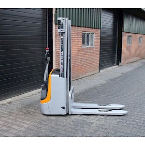 Still EXV12 stapelaar elektrische triplex 1617 uur