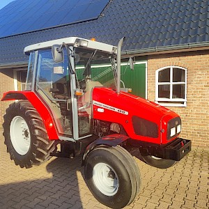 Massey Ferguson 4215