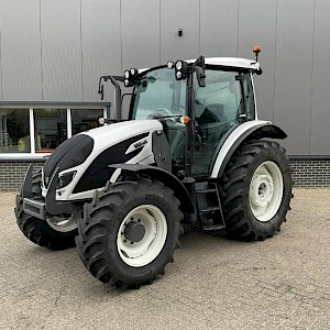 Valtra A104 Hitech 4, Luchtremmen, voorladeraanbouwdelen
