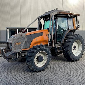 Valtra T121 Hitech DEFECT! Forest, Twintrac