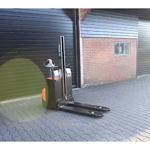 Toyota SWE080L stapelaar elektrische accubj 2024