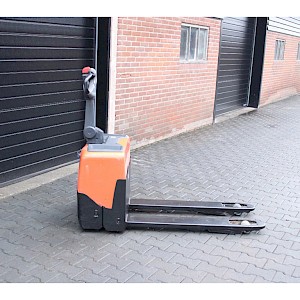 Toyota BT LWE130 palletwagen elektrische nieuwe accu