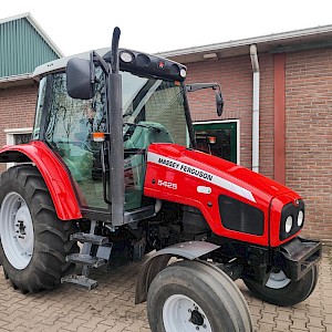 Massey Ferguson 5425