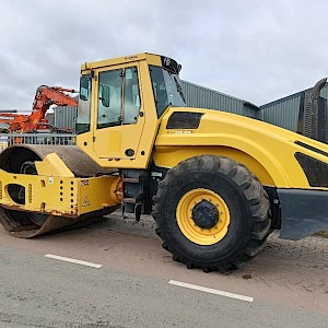 Bomag BW 219 D H-4 i wals roller soil compactor 19ton CE